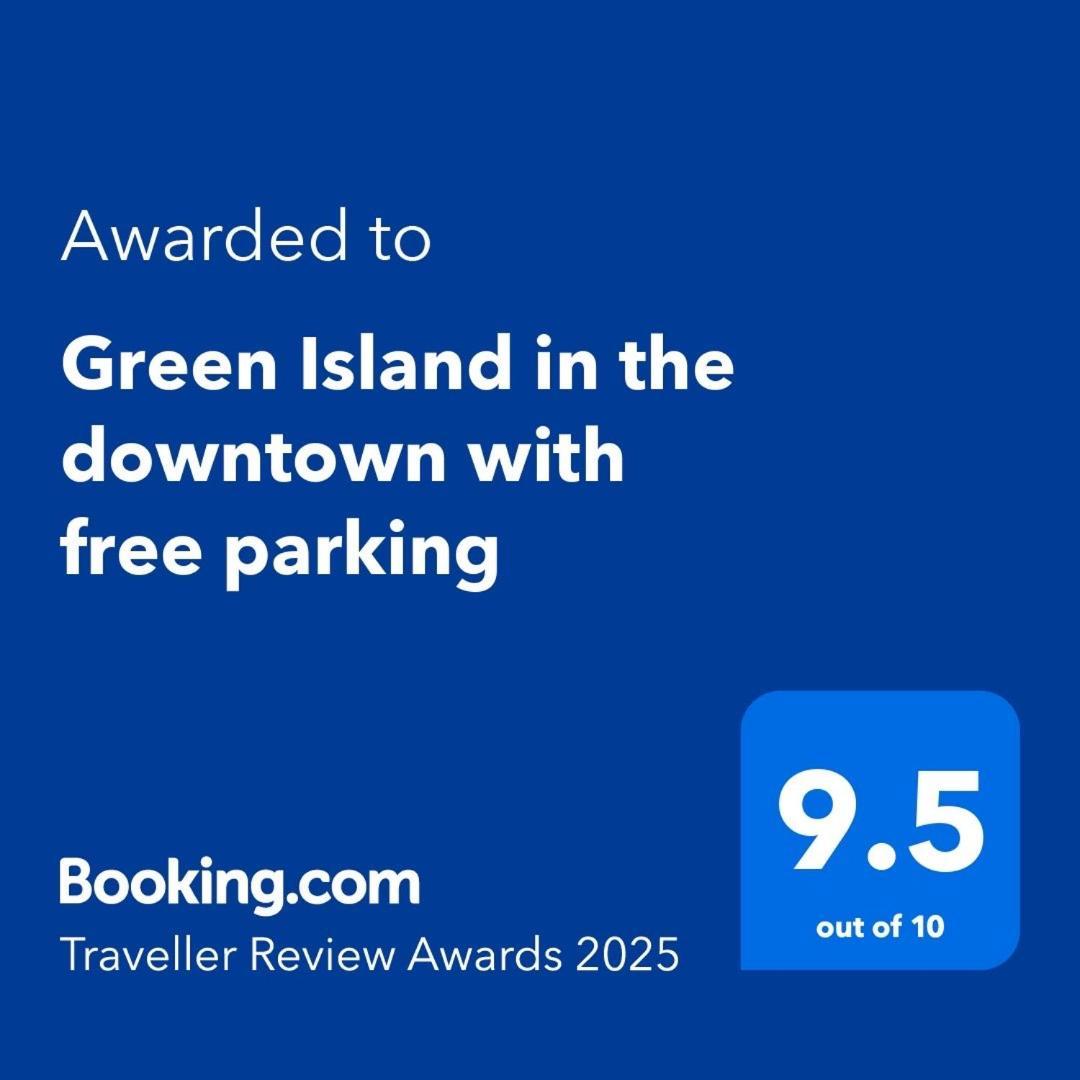 Green Island In The Downtown With Free Parking Debrecen Ngoại thất bức ảnh